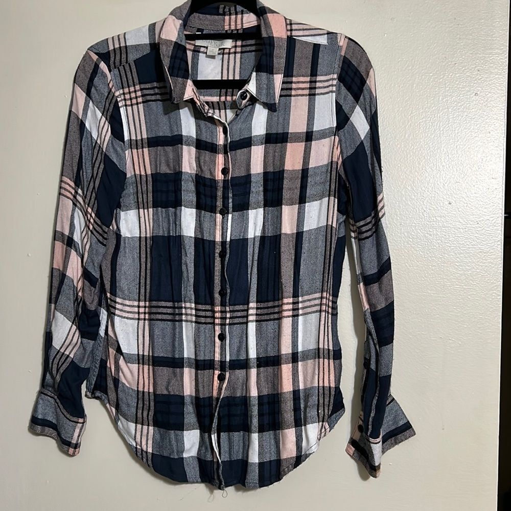 3/$25 Olive & Oak plaid shirt